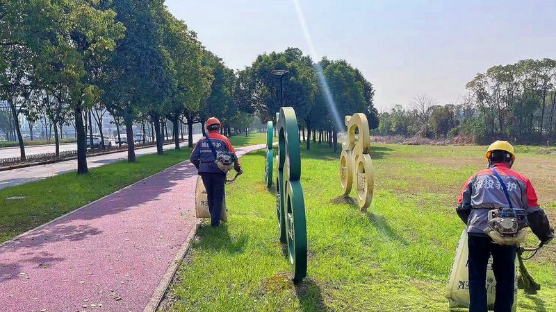 室外植物墙，养护比设计更考验功夫